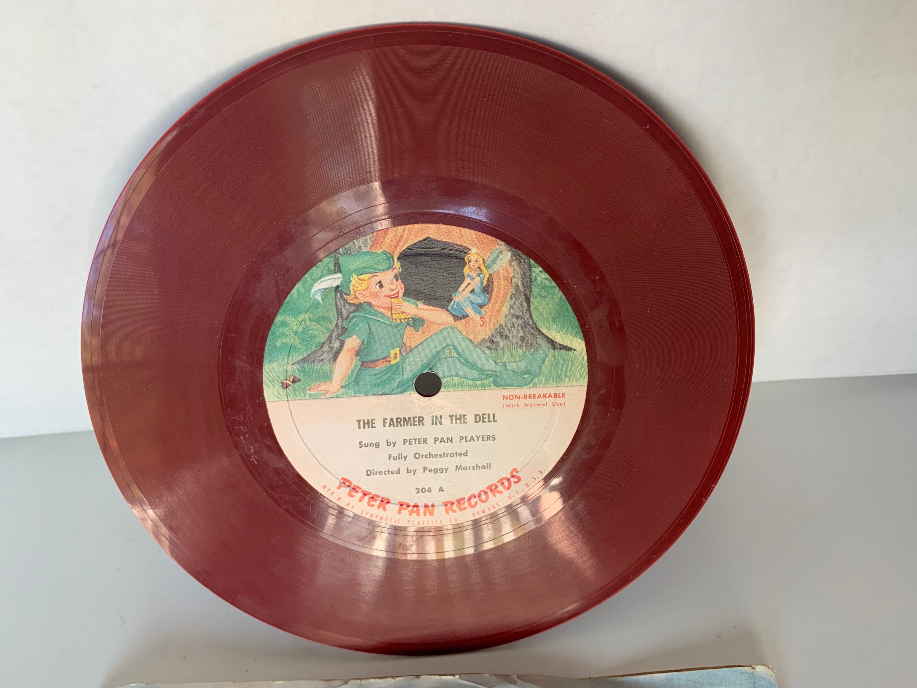 Peter Pan with Flute vinylfigur nr 1344