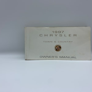 1997 Chrysler Town & Country Owner’s Manual,  Vintage Chrysler Town and Country 1997 Owner’s Manual, Chrysler Car Collector, 1997 Chrysler