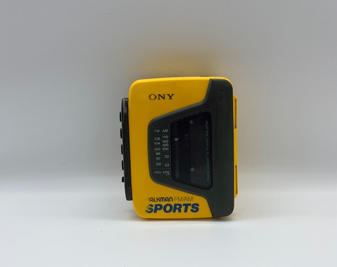 Vintage Sony Walkman FM/AM Sports, Sony Radio Cassette Player WMAF59