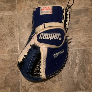 Vintage Cooper GM21 JR Dura Soft Goalie Glove, Blue Cooper GM21 Goalie Glove, Cooper Hockey, Ken Wregget Style Goalie Glove, Cooper Glove image 4