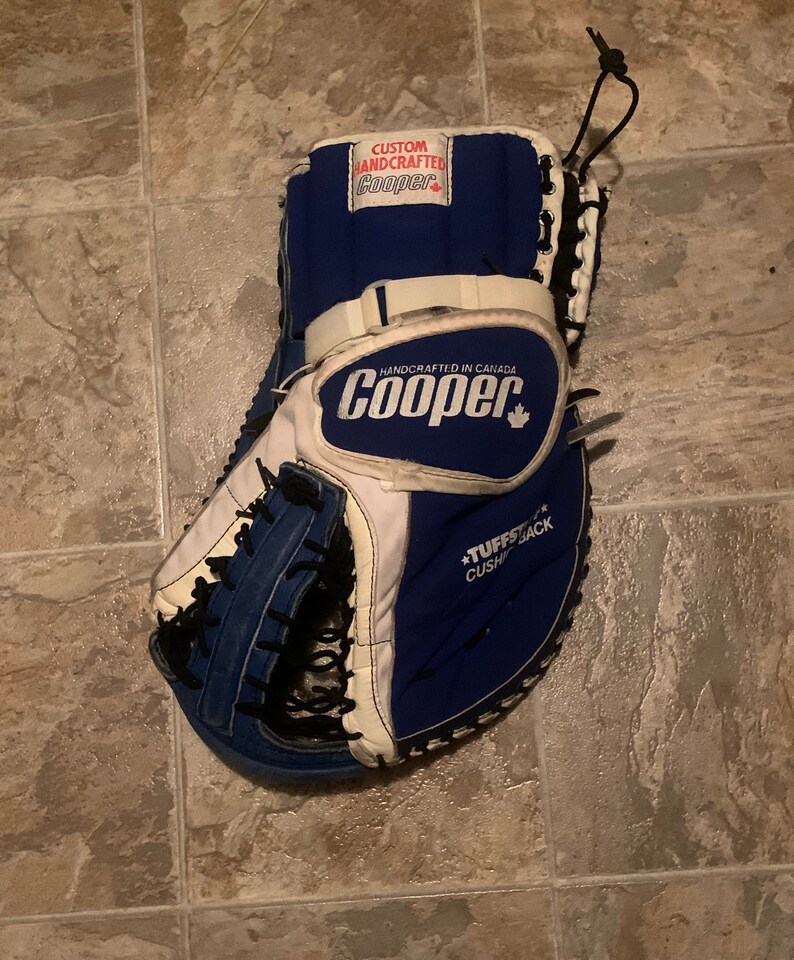 Vintage Cooper GM21 JR Dura Soft Goalie Glove, Blue Cooper GM21 Goalie Glove, Cooper Hockey, Ken Wregget Style Goalie Glove, Cooper Glove image 4