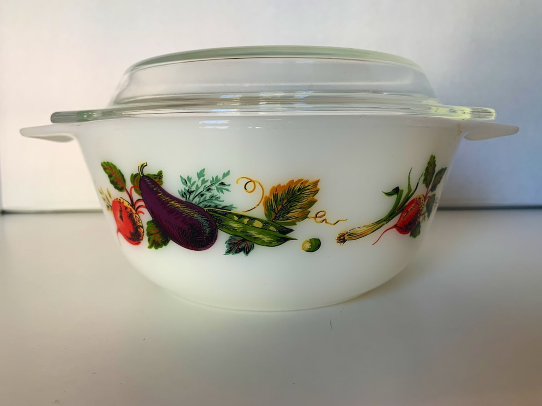 Vintage Pyrex England Casserole Dish With Lid, Vegetable