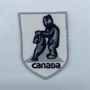 Vintage Canada Aboriginal Seal Hunter Crest Patch, Vintage Canada Inuit Seal Hunter Patch, Seal Hunter Canada Patch, Canada Seal Crest Patch