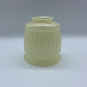 Vintage Glass Lamp Shade, Vintage Cream Glass Lamp Shade, Vintage Bathroom Glass Shade, Art Deco Glass Shade 4 1/2” Glass Shade, Cream Glass