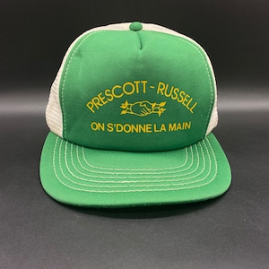 Prescott-Russell On S’Doone La Main Green Truckers Hat, Vintage Green Mesh Truckers Hat, Adjustable SnapBack Green & White Mesh Truckers Hat