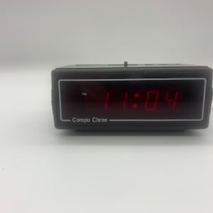 激レア◇中古動品◆コンピュクロン Compu Chron　LEDデジタル時計 compu chron led time date seconds stainless steel wristwatch