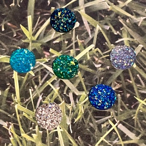 Wine Charms Set of 6 Crystal Stone Magnetic Glass Charms, great gifts, top off your glass with fun,  wine, drinks, wedding, birthdays, decor