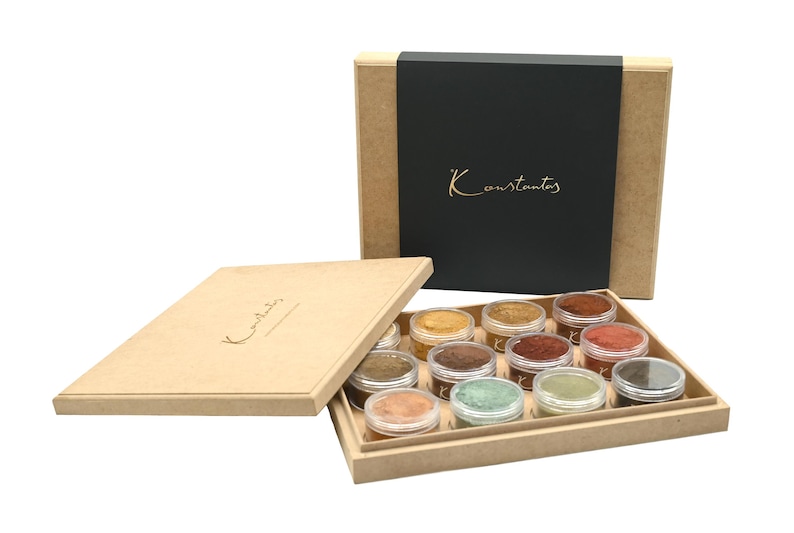 Earth Pigments Collection: 12 Natural Colors, Traditional Methods image 1