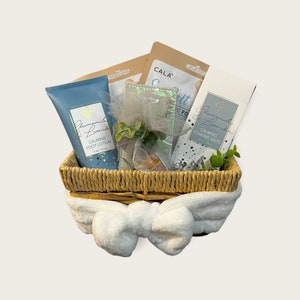 Self Care Gift Basket | Spa Gift Basket | Mother&#39;s Day Gift | Birthday Gift Basket for Her | Teacher Gift Basket | Friend Gift Basket