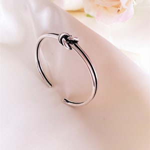 925 sterling silver adjustable Knot cuff bracelet,Quirky jewellery,unique gift,twisted cuff bracelet,open end silver bangle