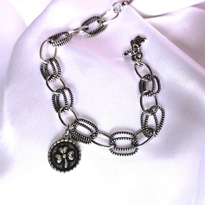Klavertje drie, getextureerde sterlingzilveren verstelbare schakelarmband, getextureerde zilveren schakelarmband, unieke vintage armband, cadeau
