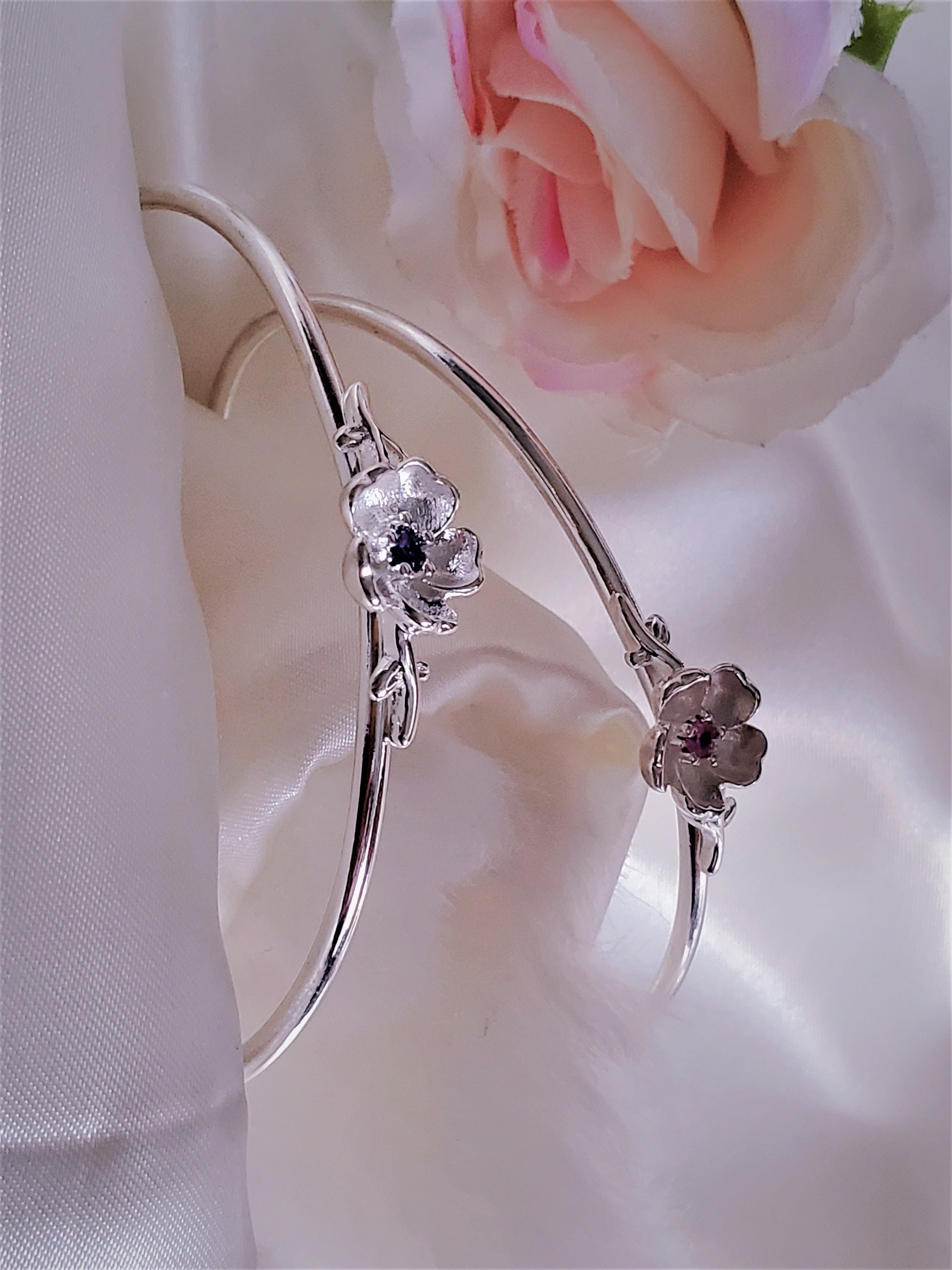 Adjustable sterling silver daisy cuff bracelet,Simulated diamond pink Purple stone,dainty thin cuff,sterling silver floral bangle,gift
