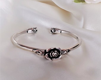 Rose buds Floral textured 925 Sterling silver adjustable bracelet,textured cuff bangle,rose flower bangle bracelet,unique vintage,gift