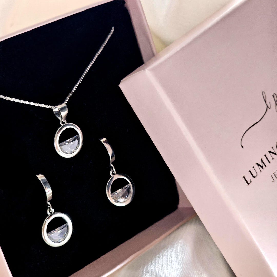 ★Hei★ [sv925] droplet pendant necklace Sterling Silver Diamond Droplet Pendant Necklace | H.Samuel