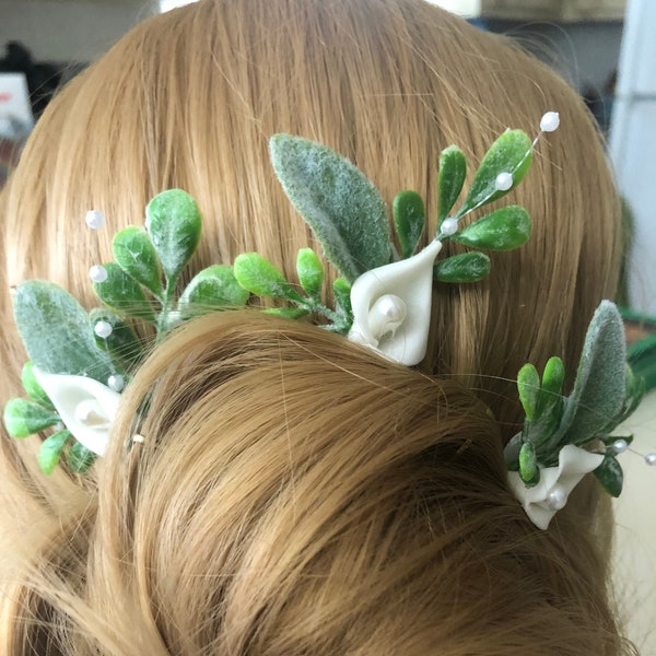 White, Cream Calla Lily Wedding Hair Pins, White Wedding Hair Piece, Bridesmaid, White Cream Hair Clip / Hair Piece