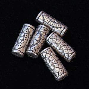 Tibetan Style Silver Bead with Flowers (Long Cylindrical Shape)