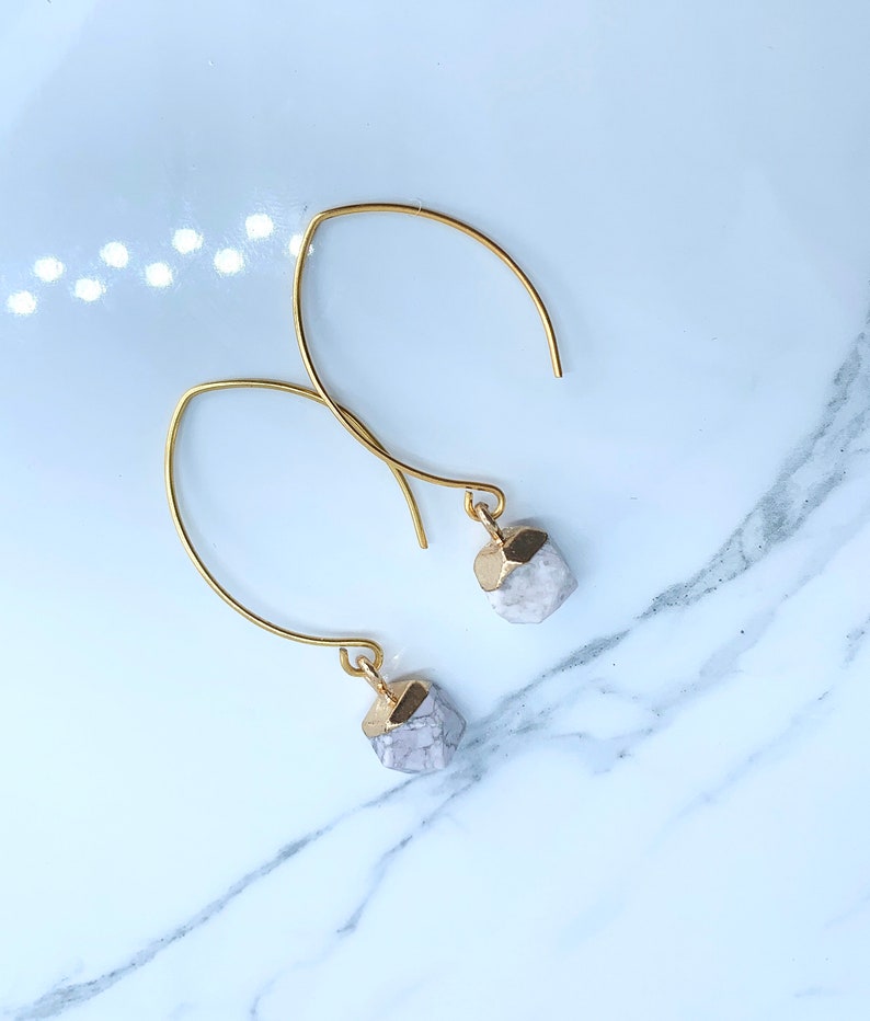 The Skylar White Howlite Hoop Earrings main image 1