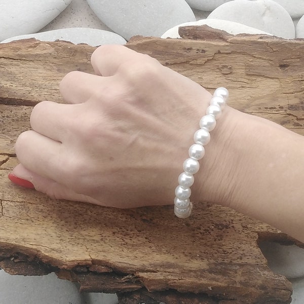 White pearl stretch bracelets, classic pearl bangle