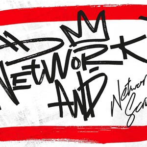 Puede incluir: Un diseño gráfico en blanco y negro con las palabras "Network" y "And" en una fuente negrita y estilizada. El diseño está enmarcado por un borde rojo grueso. El texto "Network Script" está escrito en una fuente más pequeña debajo del diseño principal.