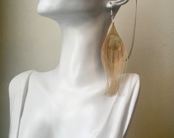 Manguito de oreja de plumas de pavo real, joyería de declaración, pendiente de declaración, manguito de oreja con corte de pluma