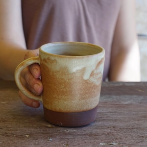 Taza de cerámica hecha a mano, taza de cerámica torneada, taza de capuchino
