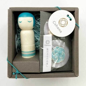 Cohana Kokeshi doll gift set green