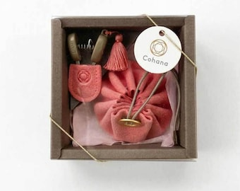 Cohana Seki mini scissors in drawstring bag pink