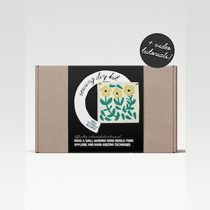 Blumenszene Nähen und Quilten DIY Kit, Erwachsene Handwerk Kit, Geschenk für Handwerker, Gesteppte Wandbehang