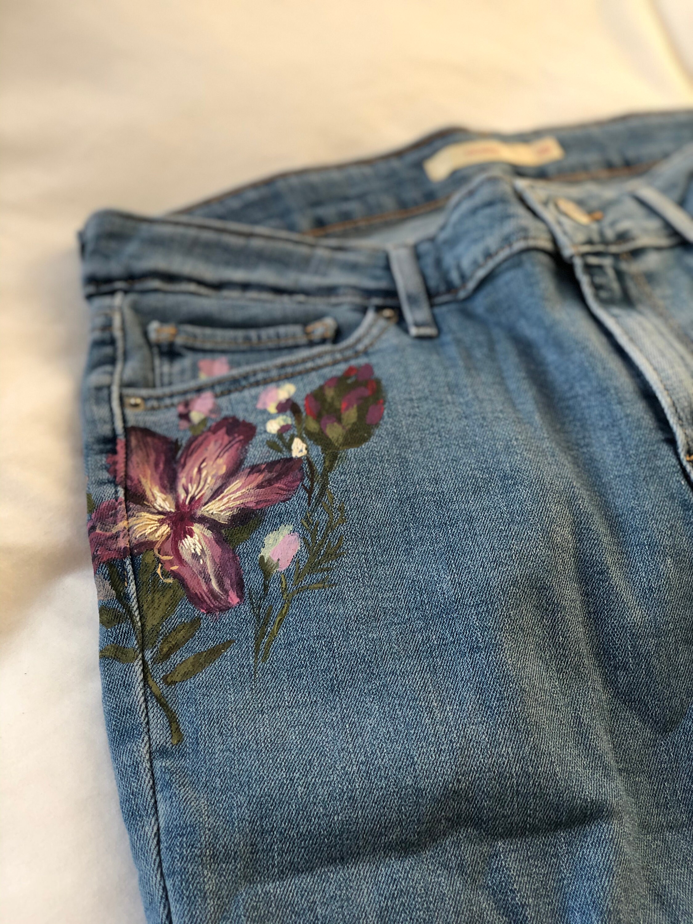 FLORAL JEANS CUSTOM Levis hand-painted and hand-embroidered | Etsy