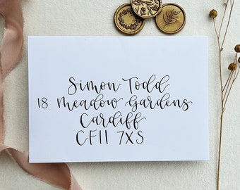 Sobres con dirección caligráfica: invitaciones de boda, tamaños C6, 5x7 y C5