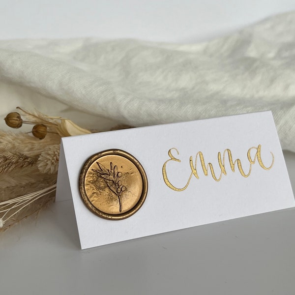 White Place Cards / Calligraphy Place Cards / Classic Wedding Name Cards / Gold Wax Seal