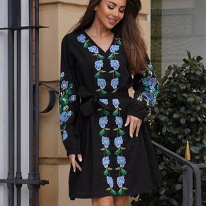 Embroidered flower dress,Vishivanka dress, black Ukraine dress, Ukraine clothing,Ukraine gift,vishivanka,flower embroidered dress