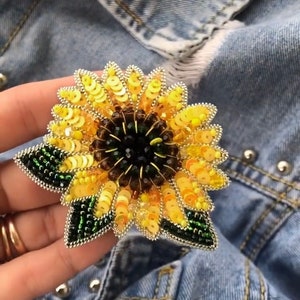 Ukraine sunflower brooch pin,Sunflower Jewelry,Gift for her,Ukraine shop,Ukraine national flower,Russian Warship,Ukraine jewelry