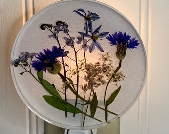 Blue wildflower Nightlight, Unique handmade gift, Pressed Flower Nightlight, Real flowers, Home office, Gardener gift, Nature lover