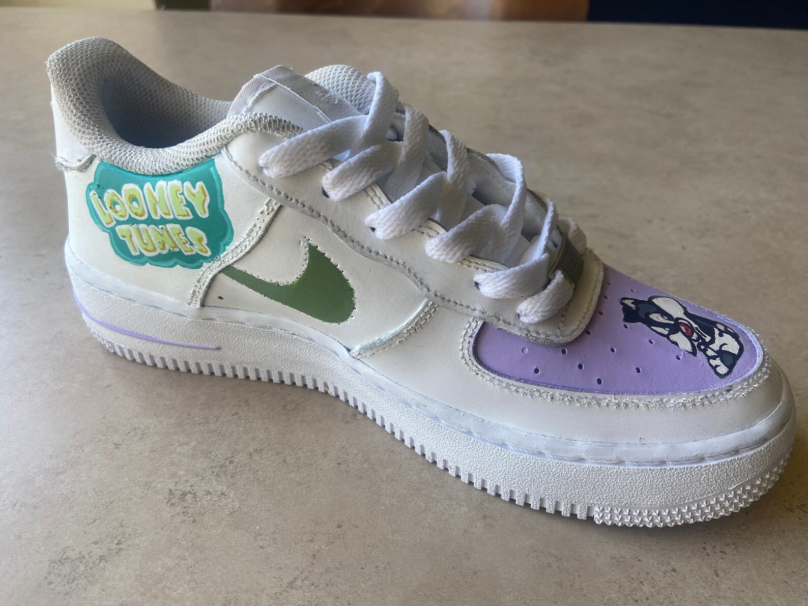 looney tunes airforces