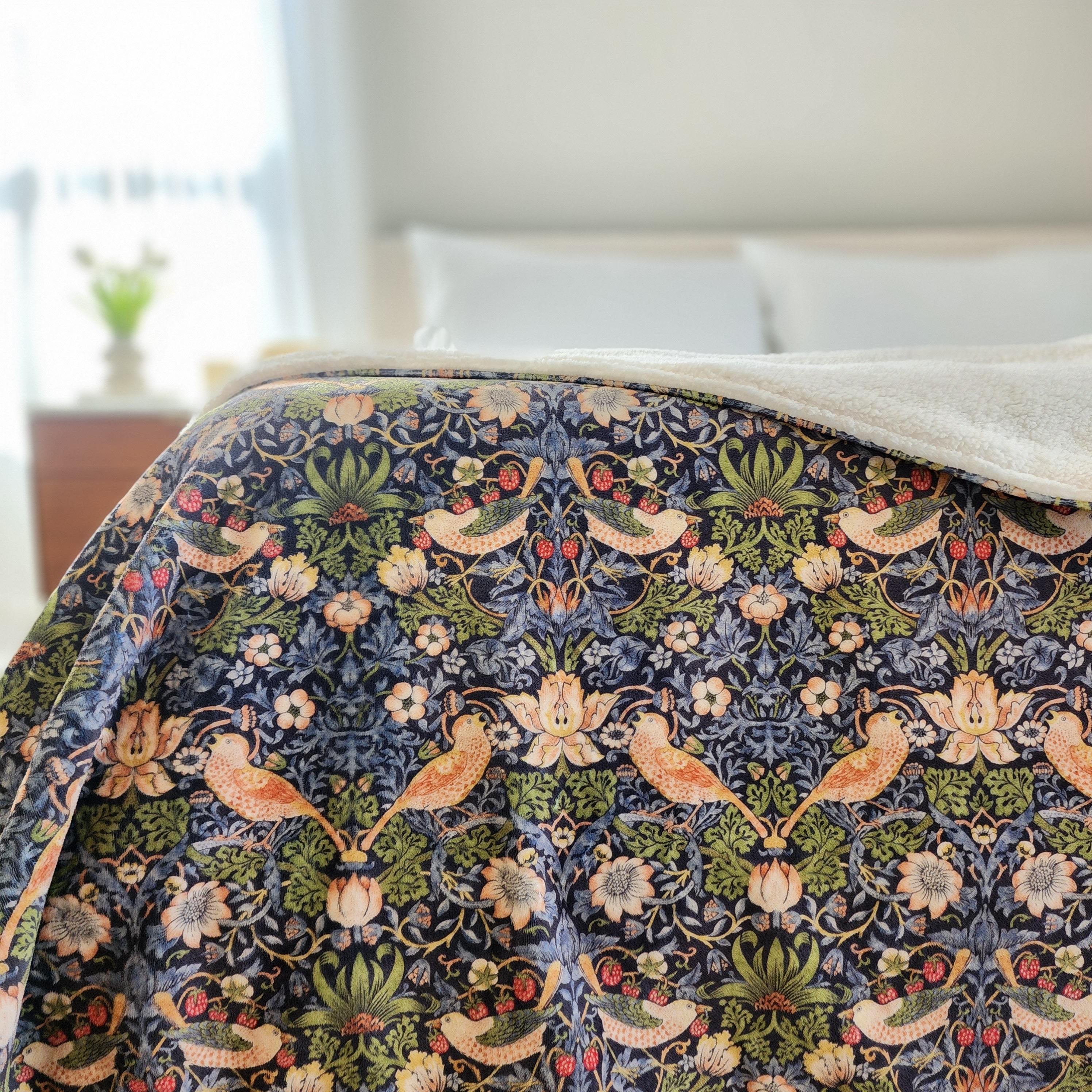 William Morris Vintage Strawberry Thief Throw: Sage Blue Luxurious
