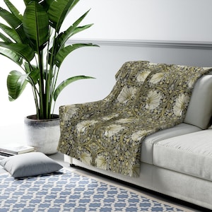 William Morris Blanket, Pimpernel, Arts and Crafts, Craftsman Bungalow, Stickley Home, Sherpa Fleece Blanket