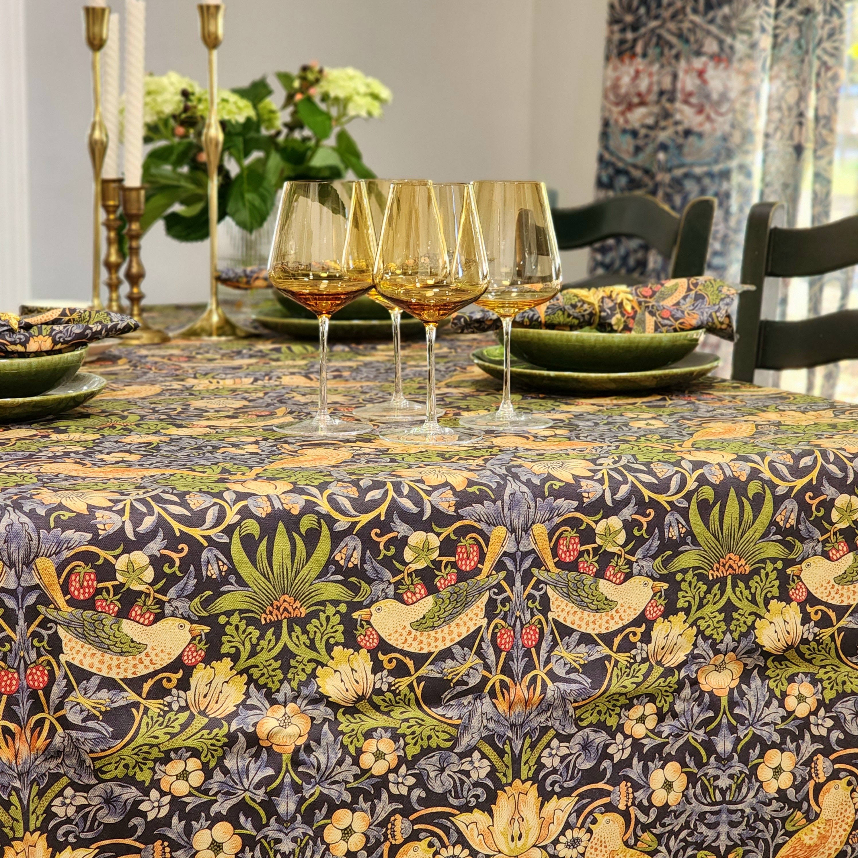 William Morris Strawberry Thief Tablecloth: Arts & Crafts Floral