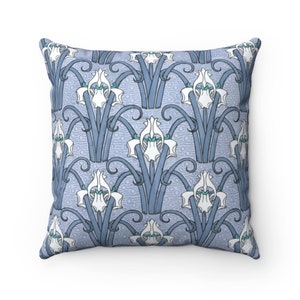 Almohada Iris Art Nouveau: Diseño floral artesanal