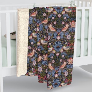 William Morris Strawberry Thief Sherpa Fleece Blanket: Victorian Country Throw