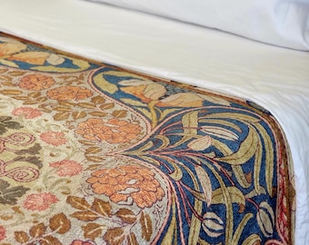 May Morris 'Fig and Vine' Crushed Velvet Blanket: Fall Floral Throw