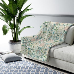 William Morris Blanket, Soft Color Blanket, Hypoallergenic, Fleece Blanket, Fuzzy Blanket, Wilhelmina Sherpa Fleece Blanket, Pastel Blanket