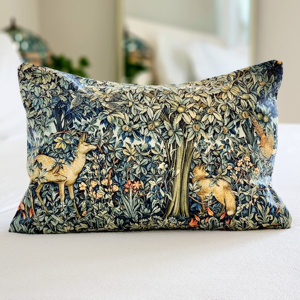 Oreiller lombaire forêt | Cerf | Renard | Faisan | William Morris | Décoration naturelle