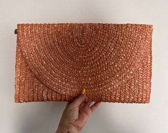 Vintage pink straw clutch with lining