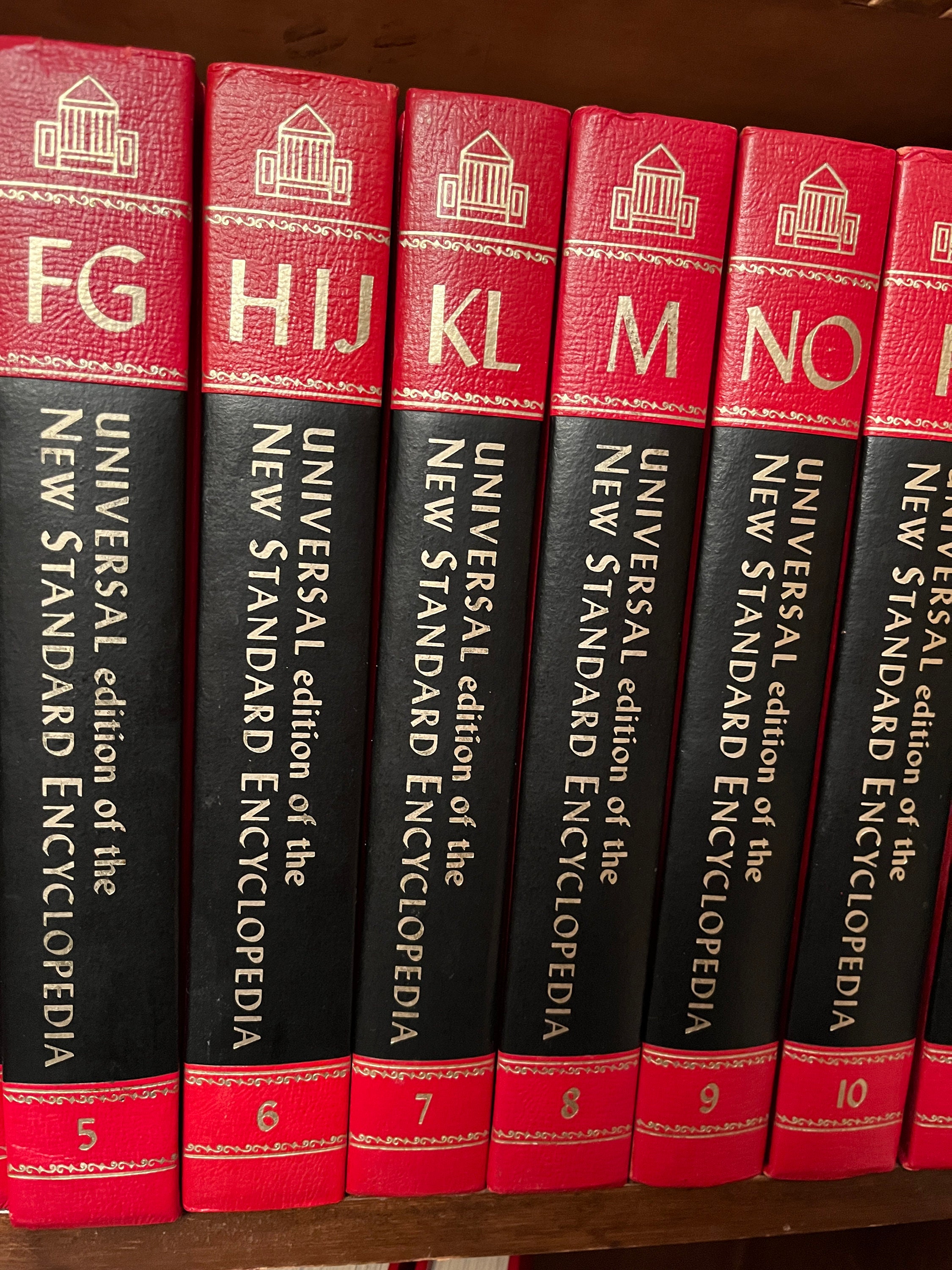 Vintage Encyclopedia, Universal Edition of the New Standard