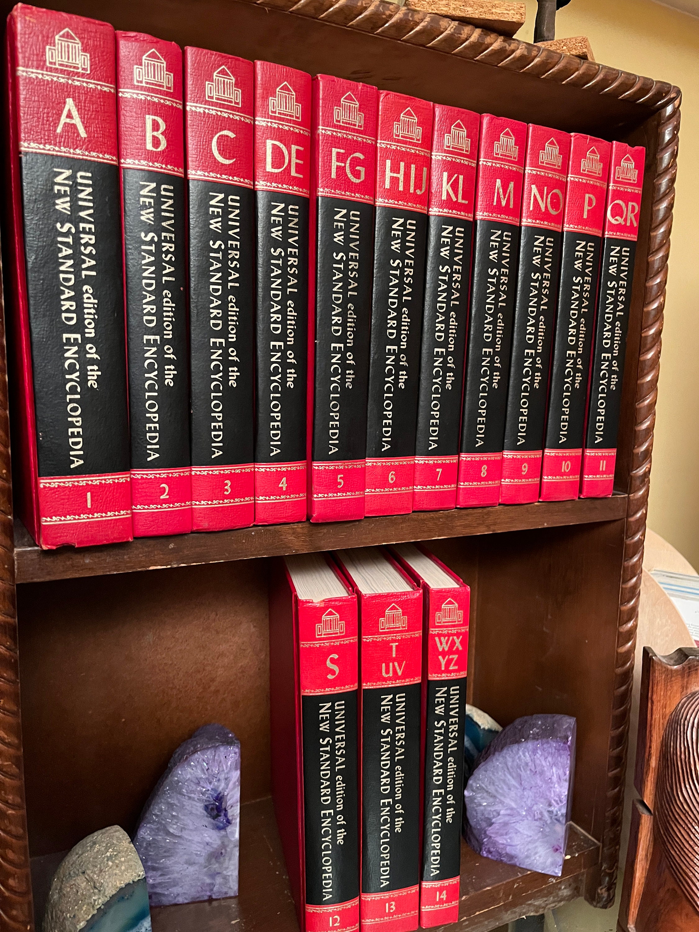 Vintage Encyclopedia, Universal Edition of the New Standard