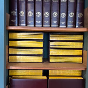 Dal 1980 al 2023, National Geographic, con custodie in similpelle, 2 custodie/anno, 86 custodie in totale più mappe originali