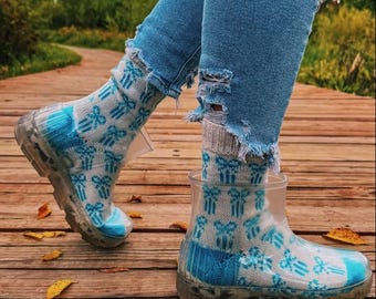 ARTICOLO DIGITALE: Modello per calzini con fiocco, lavorazione a maglia bicolore (download PDF)