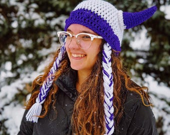 Cappello da guerriero invernale all'uncinetto con elmo vichingo bianco: berretto da tifoso di football del Minnesota