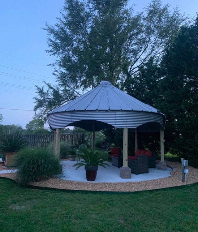 Scalloped Grain Bin Gazebo with Stone 